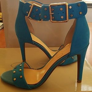 Jessica Simpson heels